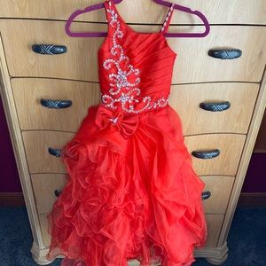 Little Miss/ Jr Miss Sparkly Pageant Dress ❤️